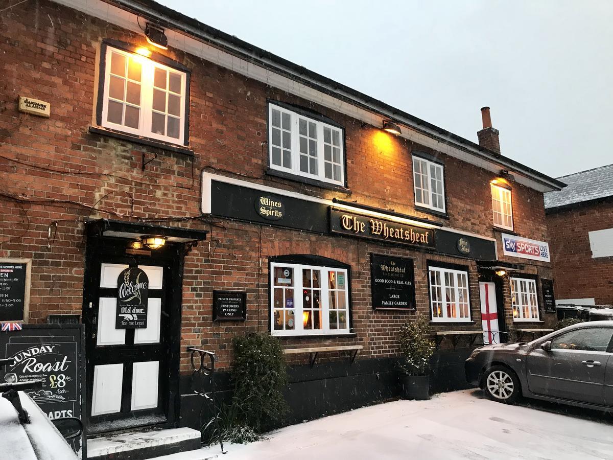 The Wheatsheaf Bed & Breakfast Bramley  Exterior foto